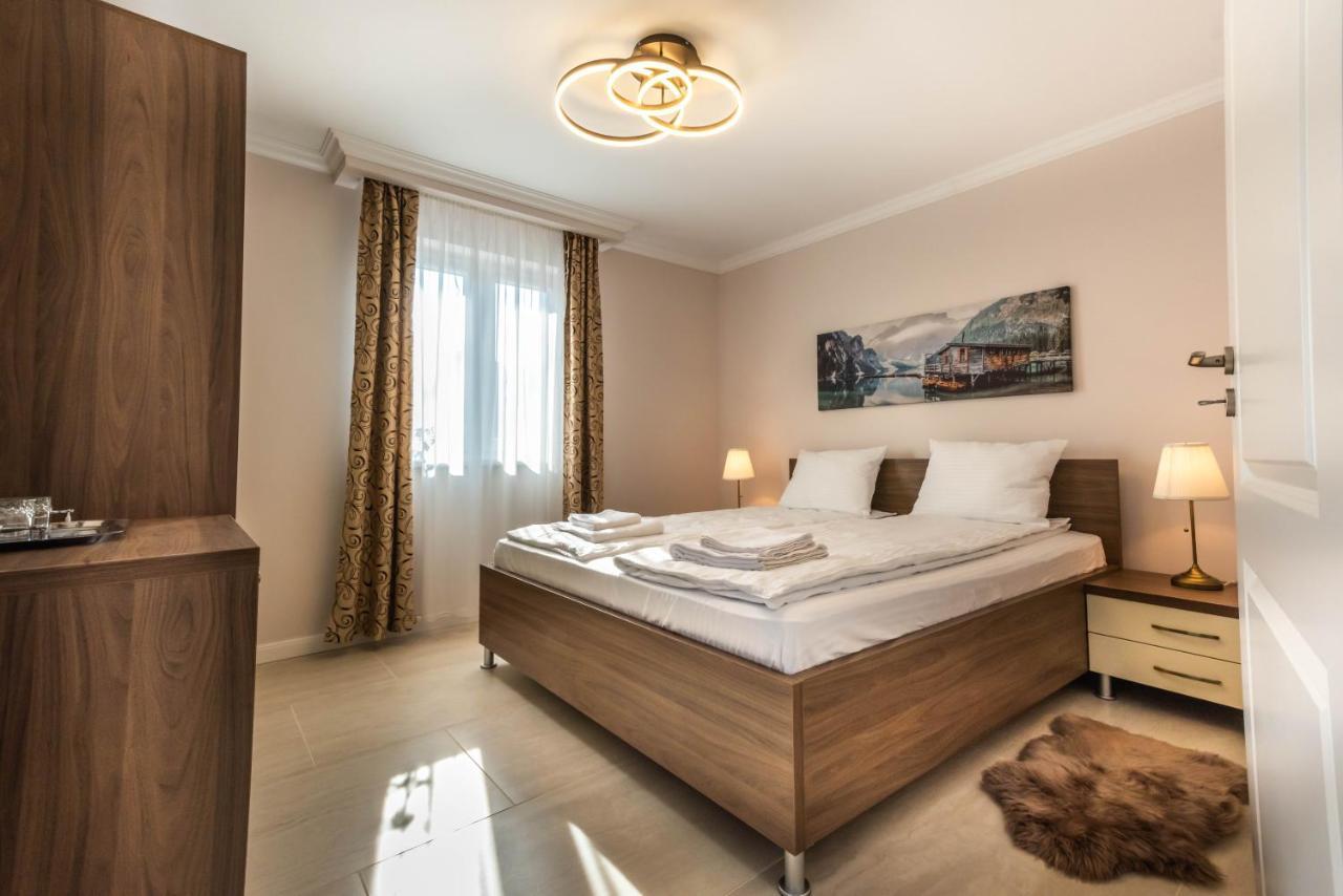 Provence Apartment Arad Exterior photo